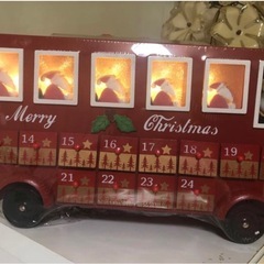 カレンダー付きサンタさんのバスの画像