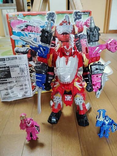 キシリュウオースリーナイツ　ロボット