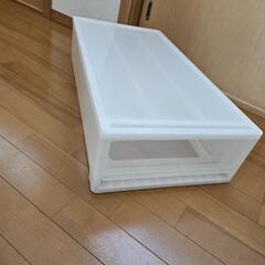 収納家具  2つ