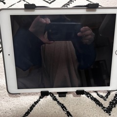 お取引中【車に】ヘッドレストタブレットホルダーの画像