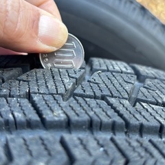 ブリヂストンスタッドレスタイヤ　175/60 R16 ４本の画像