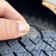 ブリヂストンスタッドレスタイヤ　175/60 R16 ４本の画像