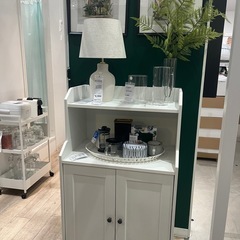 IKEA HAUGA 食器収納 キャビネット の画像