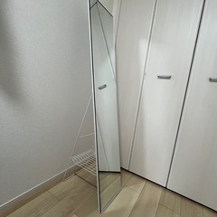 ノンフレーム　スタンドミラーの画像