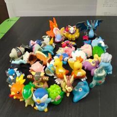 1215-027 ポケモン　指人形　おもちゃ36個