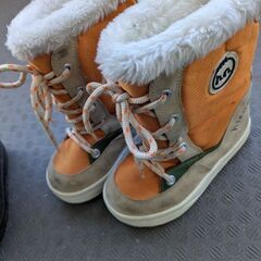 冬用ブーツ　スノーブーツ　子供 18cm 19cmの画像