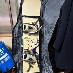 スノーボード　板　ケースとゴーグル付き