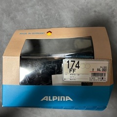 スノーボード　板　ケースとゴーグル付きの画像