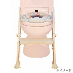 ステップ式 トイレトレーナー（ホワイト）の画像
