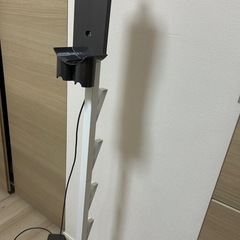 ダイソン　壁掛けスタンドの画像