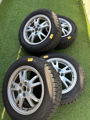 DUNLOP スタッドレスタイヤ 185/65R15 トヨタ純正ホイール