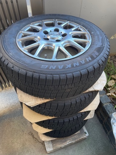 ナンカン　スタッドレスタイヤ　ホイール付き　4本セット