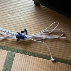 日立Woo 32インチTV, TV台, アンテナケーブルの画像