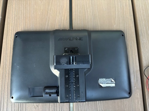 ALPINE 11型 モニター PKG-M1100ヘッドレスト取付け