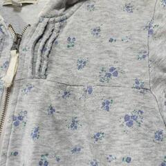 パーカー130cmの画像