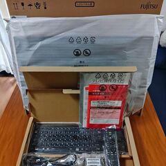 修理後発送！富士通 デスクトップパソコン 23.8型ワイド Co...