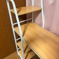 パソコンデスク、収納付きデスクの画像