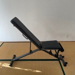 トレーニングベンチ
