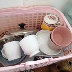 食器　カップ　鍋の蓋とかの画像