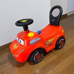 カーズの乗用玩具