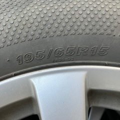 スタッドレスタイヤ　195/65R15　アルミホイール付きの画像