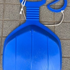 【値下げ❗️】スノーボード／ソリ　セット　1000円の画像