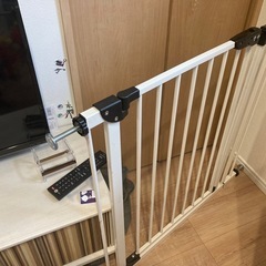 ベビーゲート　幅90cmくらい　　の画像