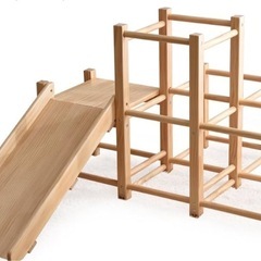 タンスのゲン　木製ジャングルジム