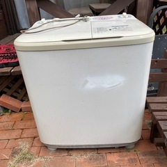 二層式洗濯機の画像