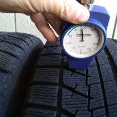 ヴェルファイヤ使用 235/50r18ブリヂストンVRX スタッドレスタイヤ4本の画像