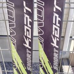 値下げ１3０００ 円【美品】スキー板  SALOMON SHORTKART (125cm)を安く譲りますの画像