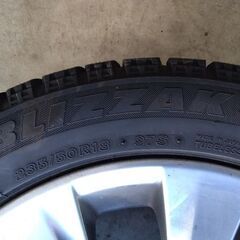 ヴェルファイヤ使用 235/50r18ブリヂストンVRX スタッドレスタイヤ4本の画像