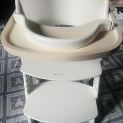 子供用椅子　キッズチェアー　(価格変更)