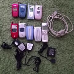 携帯電話 折り畳み式 上4個は展示品 