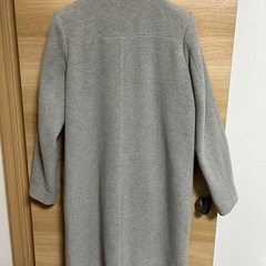 グレー　ロングコートの画像