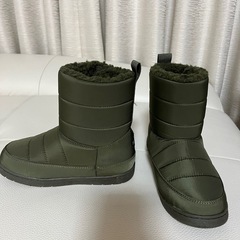 キッズブーツ　　20.5センチ実質19センチの画像