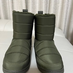 キッズブーツ　　20.5センチ実質19センチ