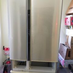 ちょっと匂いがある大型冷蔵庫