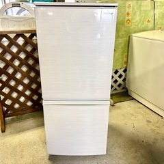 超美品】✨2019年製 SHARPノンフロン冷凍冷蔵庫137L