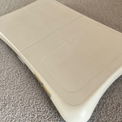 ほぼ未使用　Wii fitの画像