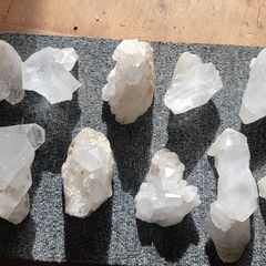 水晶　クリスタル　原石　水槽　魔除け　開運　癒し　好評で売れて減って来ていますの画像