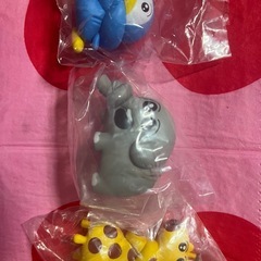 ねじれ動物フィギュア