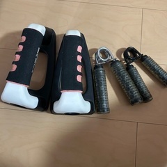 フィットネス　プッシュアップバー　握力器具2つ　8キロダンベル　...