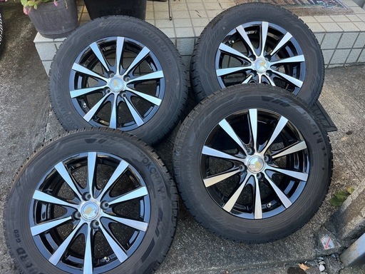 スタッドレスタイヤ4本セット　ホイール付　日産ノートe-power