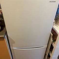 アイリスオーヤマ　冷蔵庫142L