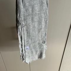 【新品　未使用】ユニクロ グレー マフラー 100%コットンの画像