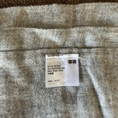 【新品　未使用】ユニクロ グレー マフラー 100%コットンの画像