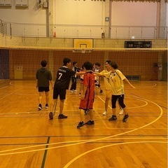 【12月日程】バレーボールサークル、20代、男女混合、初心者歓迎🔰 - スポーツ