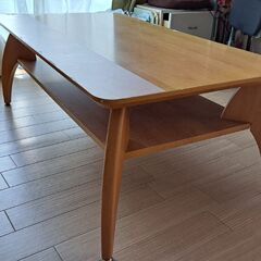 リビング　ローテーブル