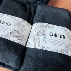 飛行機ビジネスクラスアメニティーとブランケット